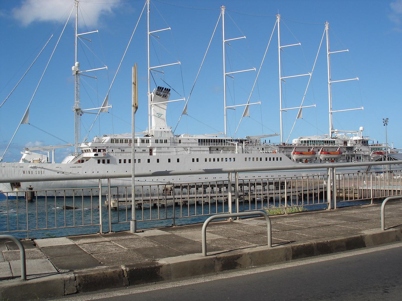 Bateau de croisière